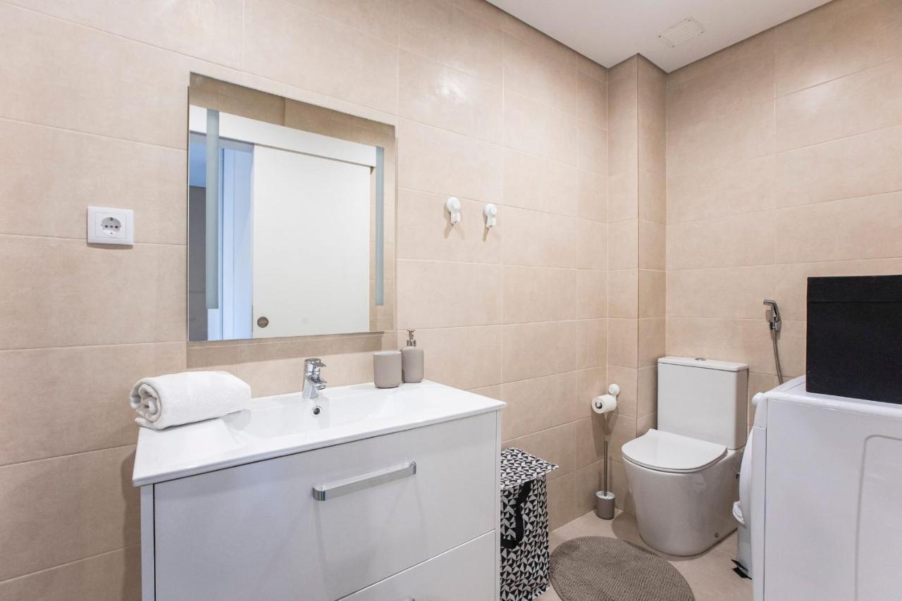 Seaside 1Br Flat W/ Ac In Matosinhos By Lovelystay Eksteriør billede